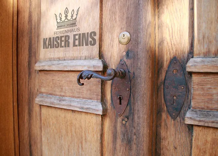 Ferienhaus -direkt--Kaisereinsde - traditionelles Lehmbauhaus Parken gratis
